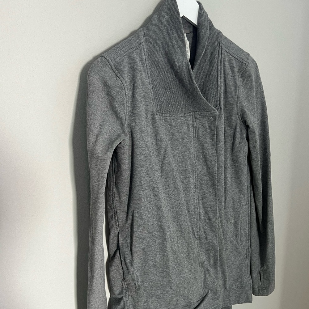 Lululemon snap cardigan